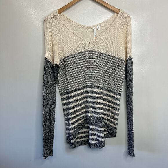 C & C California Women’s Sz S V-Neck Knit Stripped Sweater Summer Beach Cover-Up - Picture 2 of 7